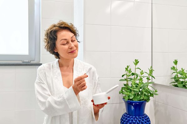 How to Develop a Personalized Hydration Strategy for Long-Distance Open Water Swimmers?